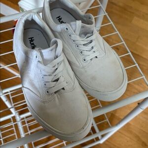Hurley Classic White Canvas Sneakers